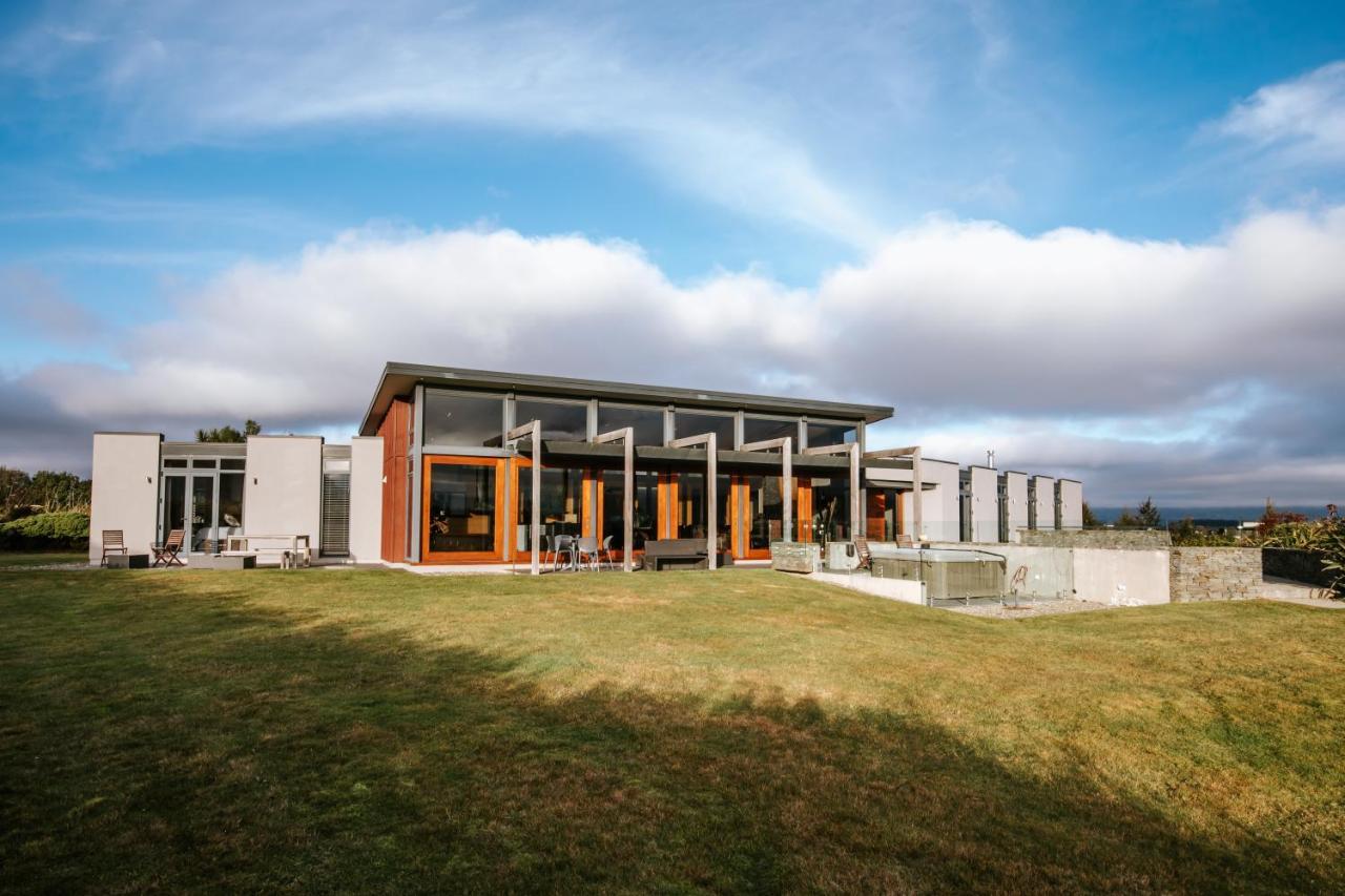 Mt Gold Retreat - Sleeps 8 - Spa Pool - Tennis Court Wanaka Eksteriør billede