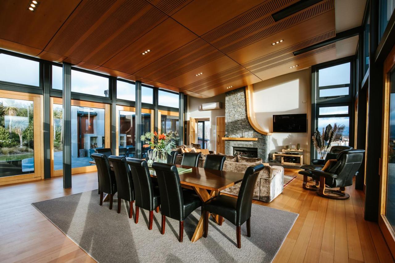 Mt Gold Retreat - Sleeps 8 - Spa Pool - Tennis Court Wanaka Eksteriør billede